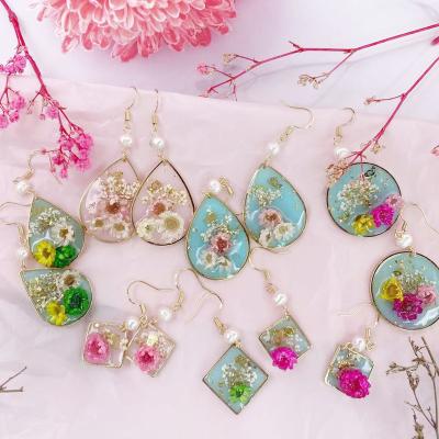 China TRENDY Real Dye Multicolor Flowers Drop Earrings For Women Oval Water Drop Around Resin Dangle Earring for sale