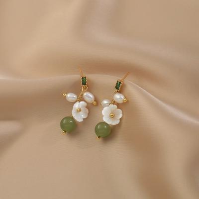 China Vintage Pearl White Resin Flower Freshwater Earring For Women Green Color Hetian Jade Natural Stone Dangle Earrings for sale