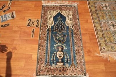 China handknotted persian silk rug/handmade silk rug/traditional silk rug for sale