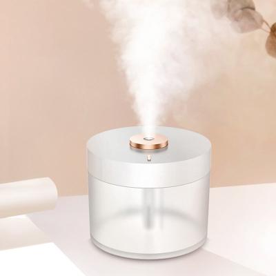 China Hot Sales 2000mah USB Rechargeable Battery Humidifier Battery Powered Portable Air Humidifier with Romantic Night Light. for sale