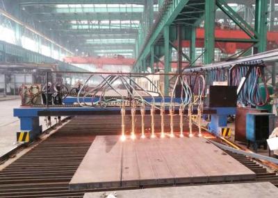 Chine Type de portique de commande numérique par ordinateur flamme de bande et découpeuse de plasma pour la chaîne de production de poutre en double T taille de coupure de 3200X10000mm à vendre