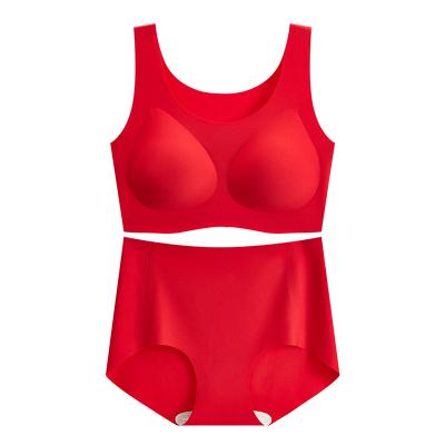 China Red Beautiful Comfort Seamless Underwear Bra Panty Set Wholesale One Piece Back for sale