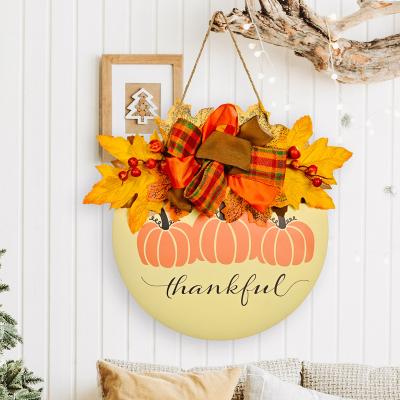 China New Thanksgiving Wall Wreath Home Decorations Wall Wreath Door Pumpkin Wreath Wooden Harvest Festival Decorations for sale