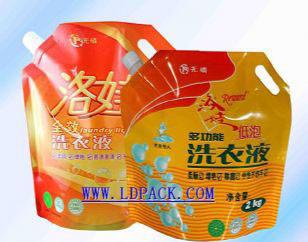 China Customized Liquid Pouch Packaging Detergent Pouch With Spout for sale