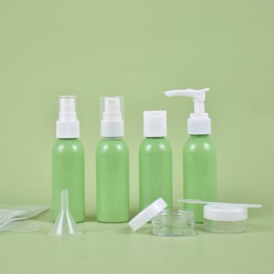 China 8pcs Eco-friendly in Travel Portable Plastic Suit Bottle Cosmetic Emply Bottle Screw Caps Spray Bottle for sale