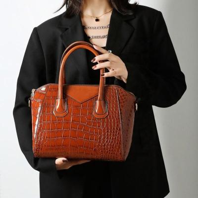 China Fashion Women Ladies Vintage Crocodile Printing Luxury Classic Handbags Tote Bags Pu Leather Lady Cross - Body Shoulder Bag for sale