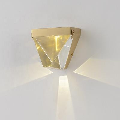 China Small Wall Lamps Fashion Modern Gold Luxury Crystal Brass Simple Sconce Living Room Decorative Art Led Wall Light zu verkaufen