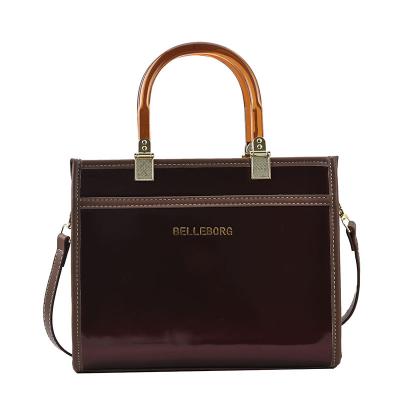 China Autumn and winter popular sale fashion female sense of warm texture patent leather premium handbag for sale