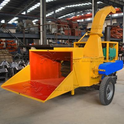 China Cutting Waste Forestry Wood Log CE Proved Wood Chipper Malaysia / Mobile Wood Chipper With High Efficiency for sale