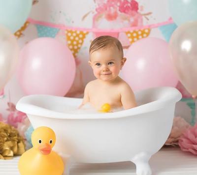 China Sustainable cute plastic roto molded baby bath tub for sale