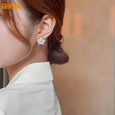 China Other Hot Selling Flower Metal Temperament Women Girls Acrylic Frosted Earrings Retro Fairy Earrings for sale