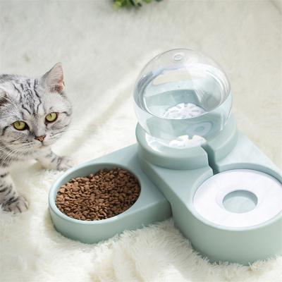 China 1.8L Water Capacity Pet Food Water Dispenser Automatic Fresh Water Cat Feeder Plastic Pet Bowl for sale