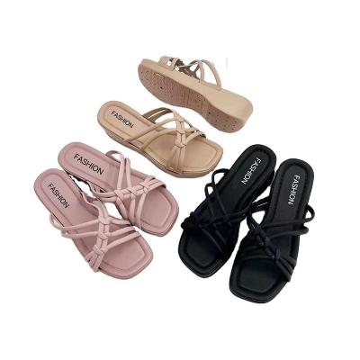 China Fashion trend high quality fashion outdoor ladies slip slippers summer fashion ladies slippers new for sale