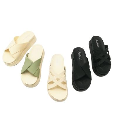 China 2023 Fashion Trend Ladies Slippers Steel Toe Shoes For Women New Styles Beach Slippers Ladies Casual Slip On Slides Shoes for sale