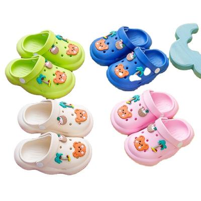 China Flat Daily Use Custom Chokes Shoe Kids Sandals Eva Babies And Kids Latest Clogs 2023 for sale