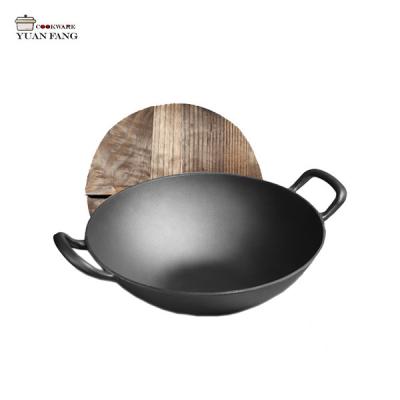 China Durable Cast Iron Casserole Flat Bottom Non-stick Wok Cooking Casserole Cooking Wok With Wooden Cover Glass Cover Household Factory Price for sale