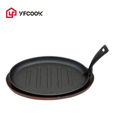 China Fajita Skillet Set Cast Iron Hot Day Dish Sustainable Steak Casserole With Wood Tray for sale