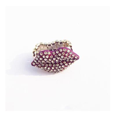 China Wholesale Cute Girls Adjustable Zinc Alloy Crystal Rhinestone Women Elastic Finger Red Lip Ring for sale