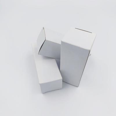 China Direct factory price free sample to ship fast delivery white plain box for cosmetics à venda