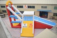 China Het Springen van de Sporteninflatables van het commerciële Rangwater Toren voor Meer Te koop