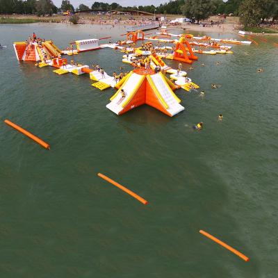 China Juegos inflables del parque de la aguamarina de Francia con la certificación del TUV para el lago en venta