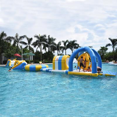 China Parque flotante inflable del agua/juegos inflables del deporte acuático para la piscina en venta