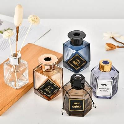 China Hot Sale 100ml 200ml Glass Bottle Empty Room Cosmetic Perfume Reed Diffuser Bottle for sale