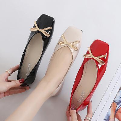 China Other Good Quality Patent Hot Selling PU With Gold Bow Ladies Flats Shoes Women's Casual Shoes for sale