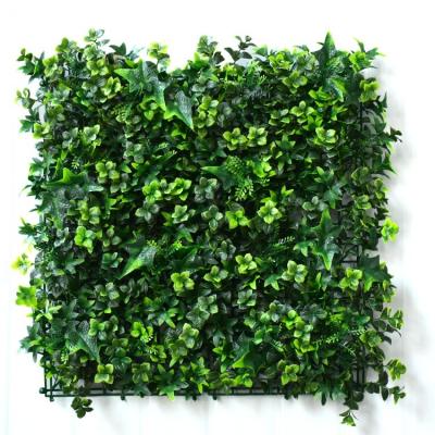 China Contemporary High Quality Artificial Green Mat Panel Boxwood Hedge Grass Backdrop Green Plant Fence for sale