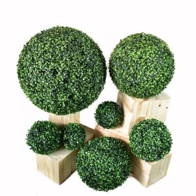 China Plants Minimalist UV Resistant Outdoor Artificial Grass Ball Boxwood Decoration Garden Topiary Grass Ball For Sale for sale