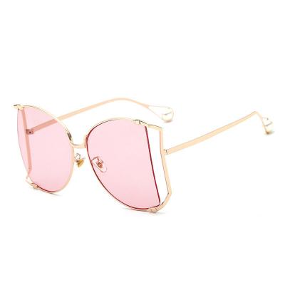 China Fashion Sunglasses 2022 Fashion Brand Design Vintage Pearl Ocean Gradient Sun Glasses Retro Rimless Men Women Sunglasses UV400 Female for sale