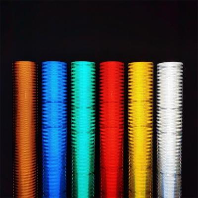 China Self Adhesive Engineering Grade Prismatic EGP Reflective Sheeting Film for sale