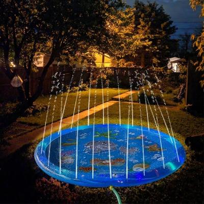 China LC Upgraded Shining Outdoor Sprinkler Pad Unisex Flash Splash Pad mit LED-Licht zu verkaufen