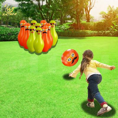 China Unisex LC divertida e colorida Jogos ao ar livre Jardim grande Jumbo Bola de bowling e alfinetes inflável Kids Bowling Set à venda