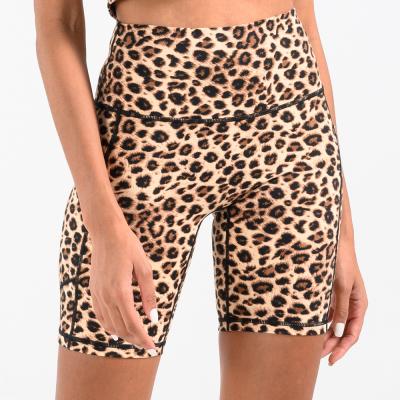 China Breathable Running Animal Print Workout Ready Plus Size Plus Size Gaiters Yoga Shorts With Pockets for sale