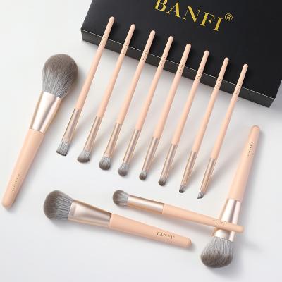 China Good Quality Spot Brush BANFI 12 Pcs Apricot Makeup Set Brushes With Case Super Soft Powder Brush Drop Shipping for sale