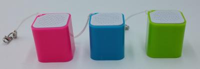 China Mini altavoz inalámbrico con pilas de Bluetooth con el obturador de cámara en venta