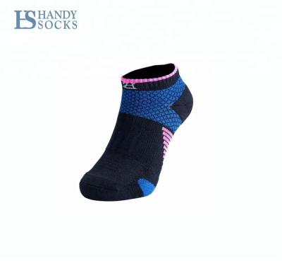 China Colorful Antibacterial Antibacterial Sports Socks Compression Customized Running Socks for sale