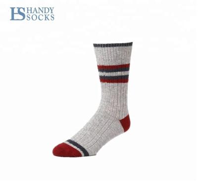 China Sustainable Bulk Wholesale OEM Socks Running Socks Lip Tab Terry Sport Socks for sale