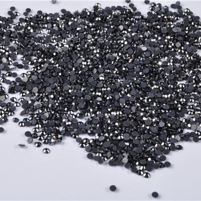 China Flatback factory new product design gray rhinestone hematite hotfix rhinestone quality hotfix rhinestone for sale