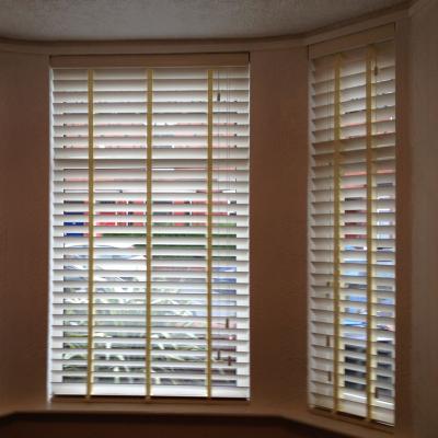 China Guangzhou Manufacturer Antique Wooden Venetian UV-Protective Blinds Fauxwood Shade for sale