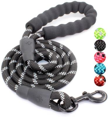 China Custom Quick Release Length Highly Strong Reflective Round Nylon Rope Dog Leash With Comfortable Padded Handle for sale