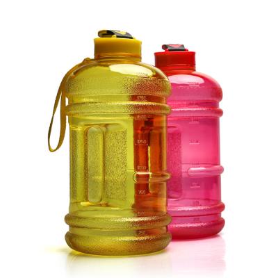 China Viable Gradient Plastic Water Bottle Rope Handle Plastic Water Bottle 2.2L For School for sale