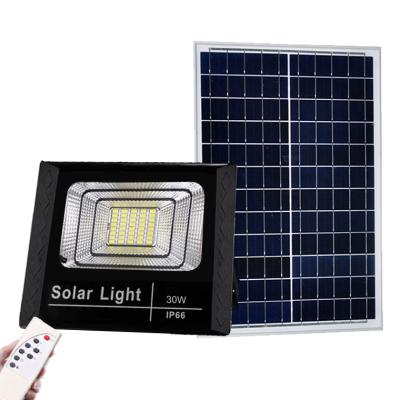 China Super Bright Dimmable 30W IP66 LED Waterproof Solar Powered Solar Powered Garden Flood Light for sale