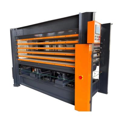 Cina 35kW Wood Pallet Hot Isostatic Pressing Machine per il processo di produzione di pelli di porte in legno in vendita