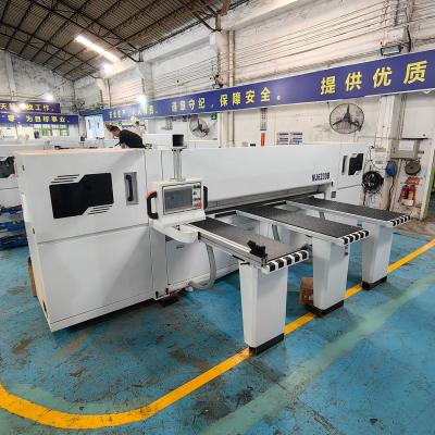 China Customized Voltage MJ6230B Horizontal Automatic CNC Wood Precision Panel Saw Machine for sale