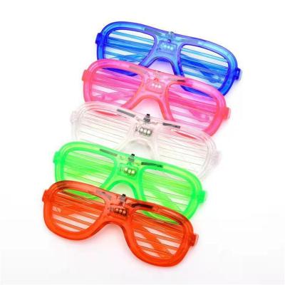 China Baby Playing LED Party Light Up Glasses, 5 Colors Glow in Dark Shutter Shading Gifts for Adults Children Thansgiving Carnival for sale