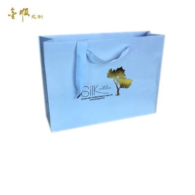 China Recyclable White Rerecycled Kraft Paper Bag, Paper Bag, Craft Paper Bag With Gold Stamping Embossing for sale