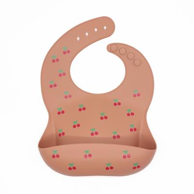 China BPA Free Factory Wholesale Food Grade Crumb Catcher Silicone Waterproof Easy Clean Baby Bibs for sale