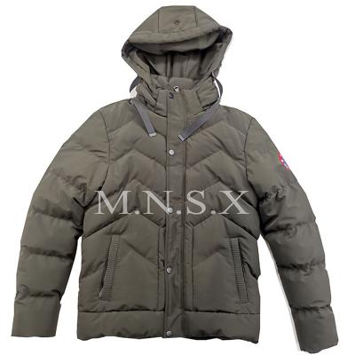 China Waterproof Thin Quilted Jacket With Fur 2020 Fashion Multi Pockets Mens Winter Hood For Winter Padding Jacket Polyester Shell Men HOODY for sale